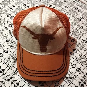 Youth Texas Longhorns NCAA UT trucker hat!